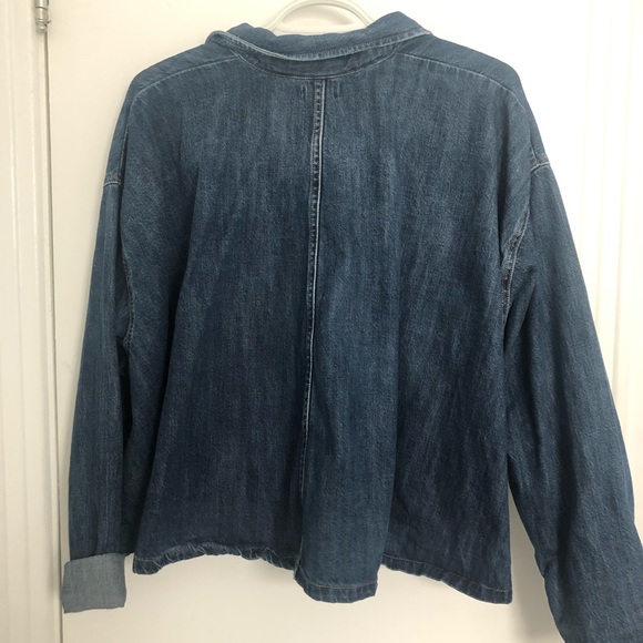 Lévis jeans jacket! - Picture 5 of 7